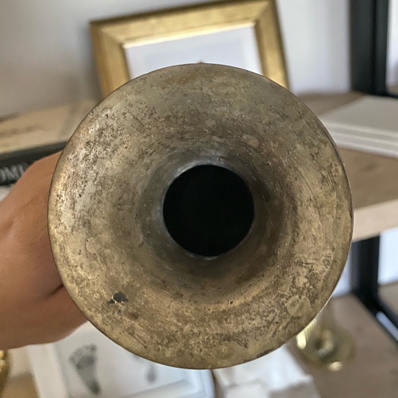 Vintage brass vase (vase only) - Picture 4 of 4